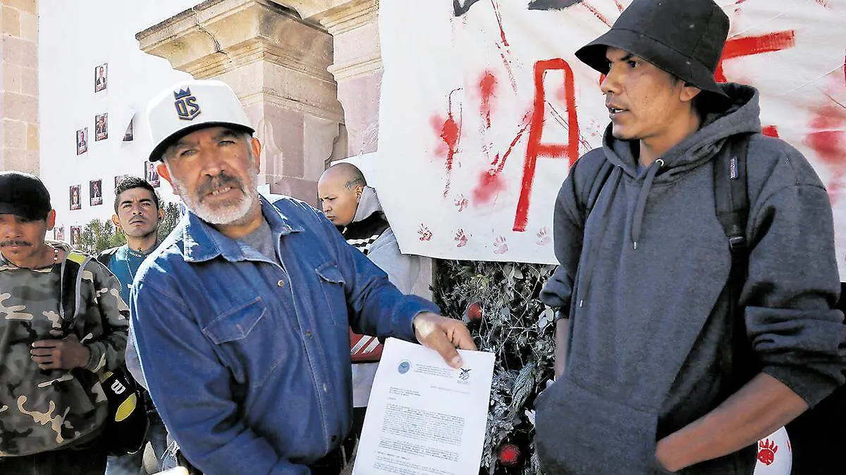 Trabajadores de la construcción protestan en el Congreso del Estado de Zacatecas